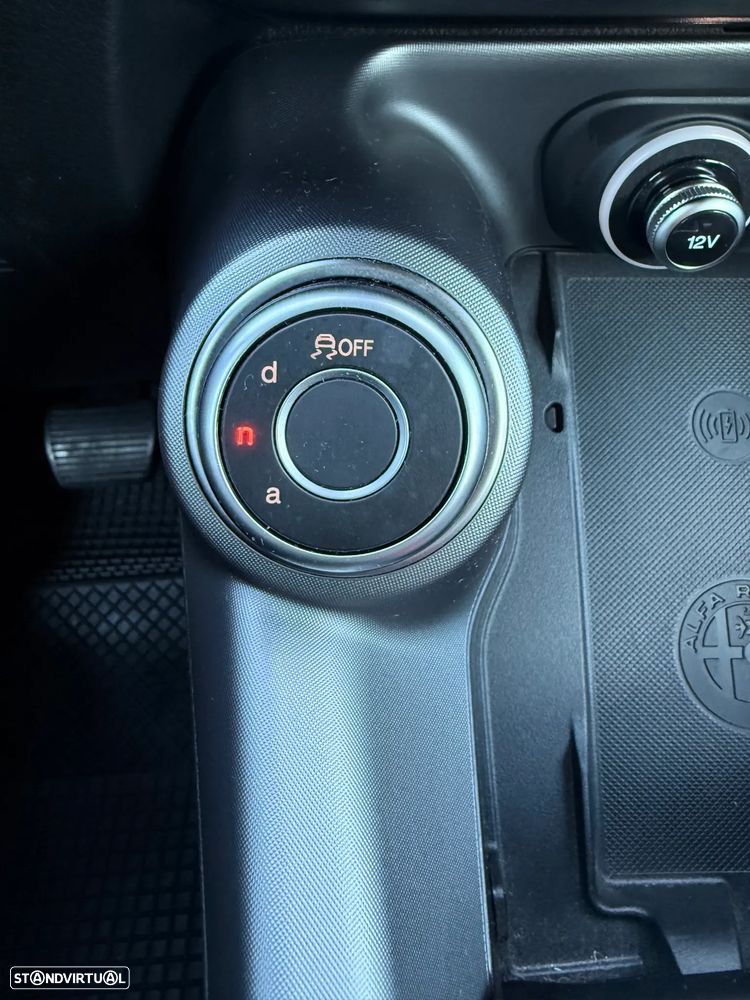 Alfa Romeo Tonale 1.5 Hybrid Ti - 10