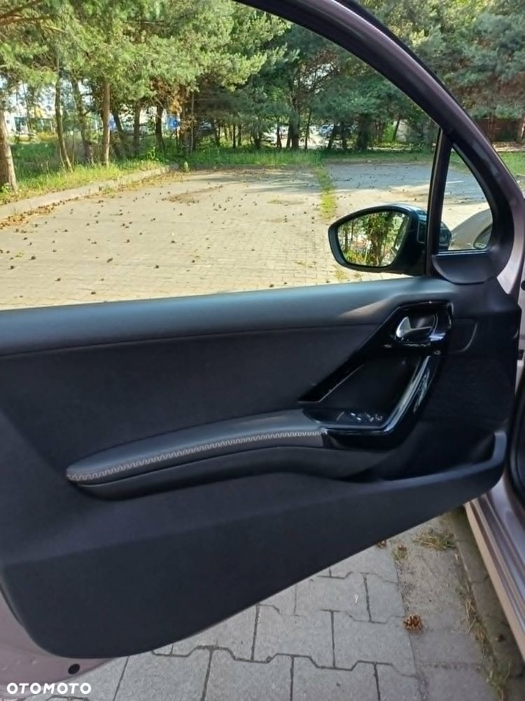 Peugeot 208 1.6 VTi Allure - 10