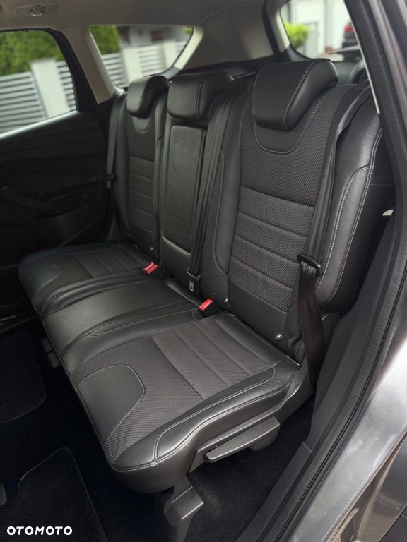Ford Kuga 2.0 TDCi 4x4 Titanium - 8