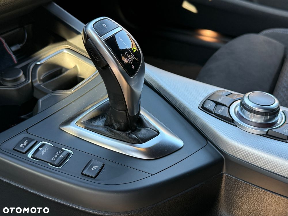 BMW Seria 1 M135i xDrive - 13
