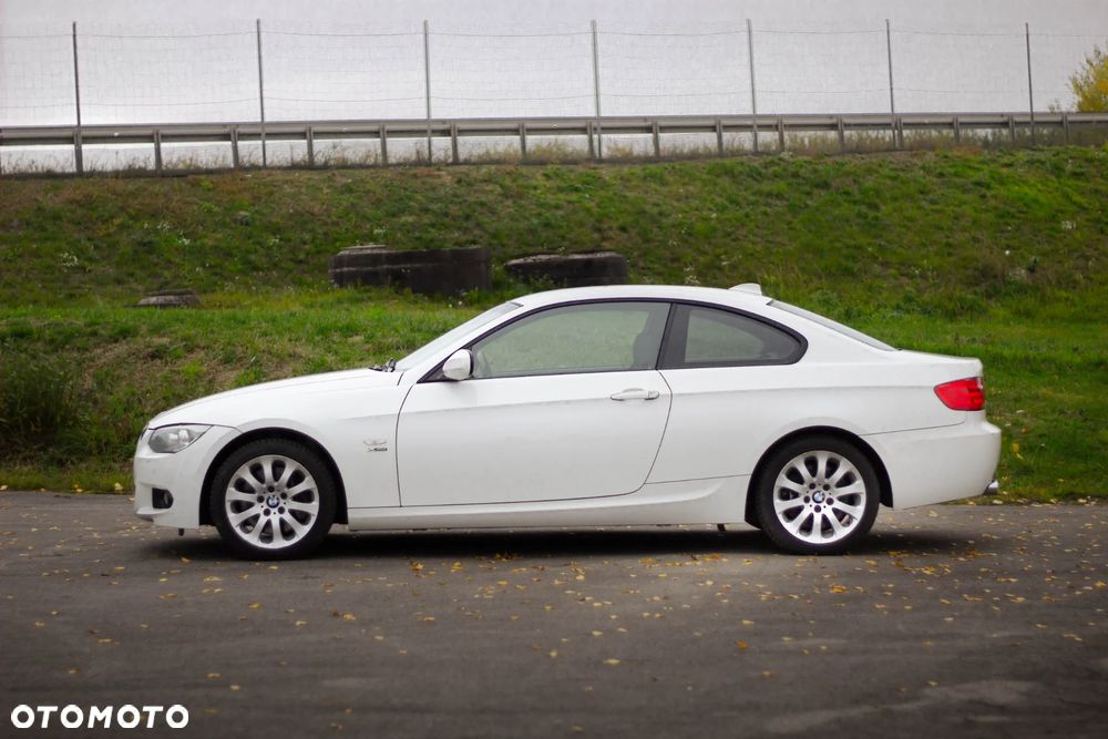 BMW Seria 3 335i xDrive M Sport Edition - 6
