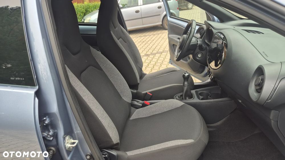 Toyota Aygo X Business Edition - 22