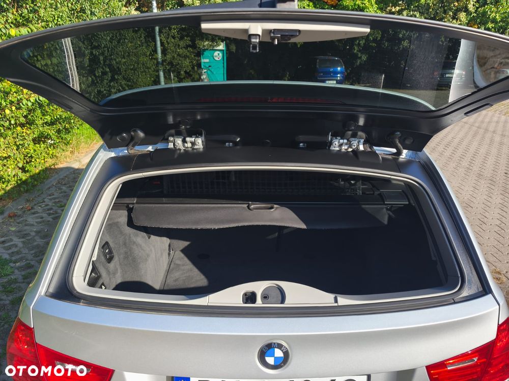 BMW Seria 3 318d - 17
