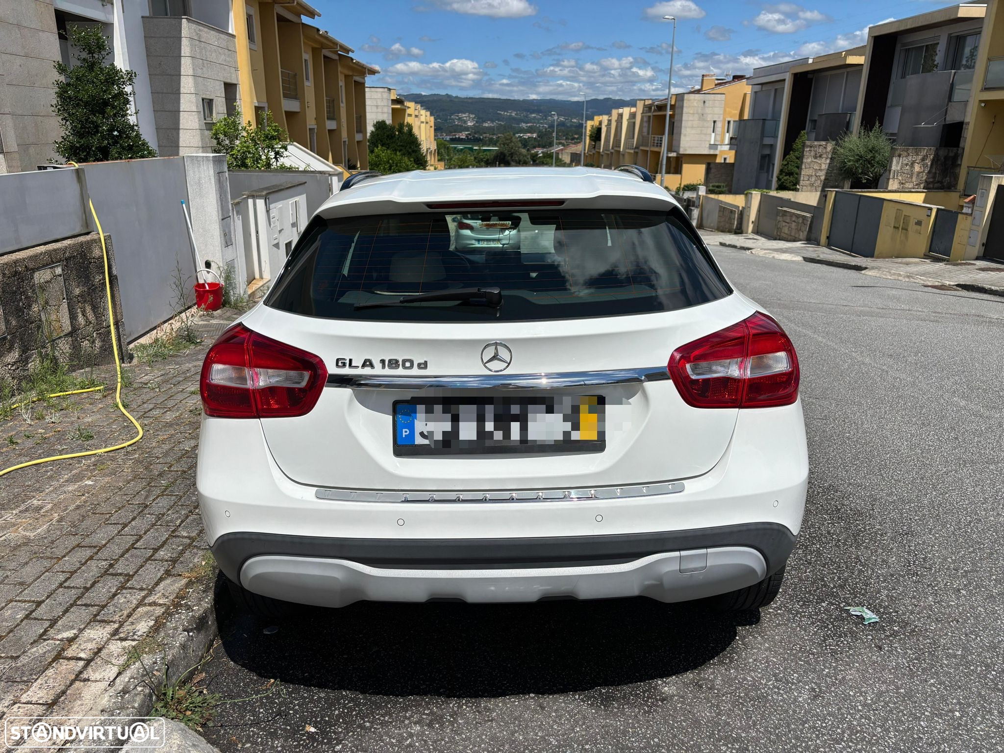 Mercedes-Benz GLA 180 d Urban Aut. - 2