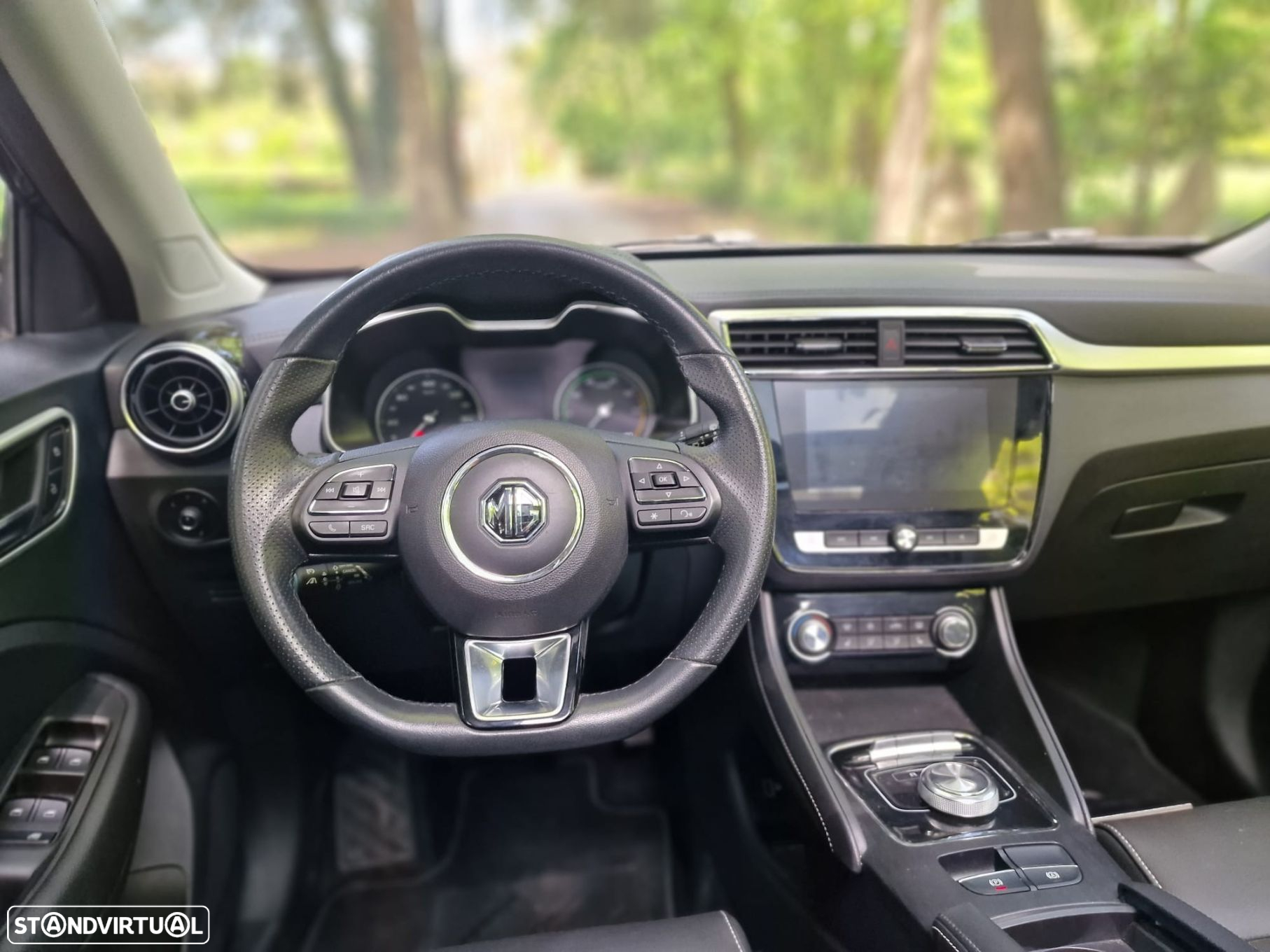MG ZS EV 44.5 kWh Luxury - 45