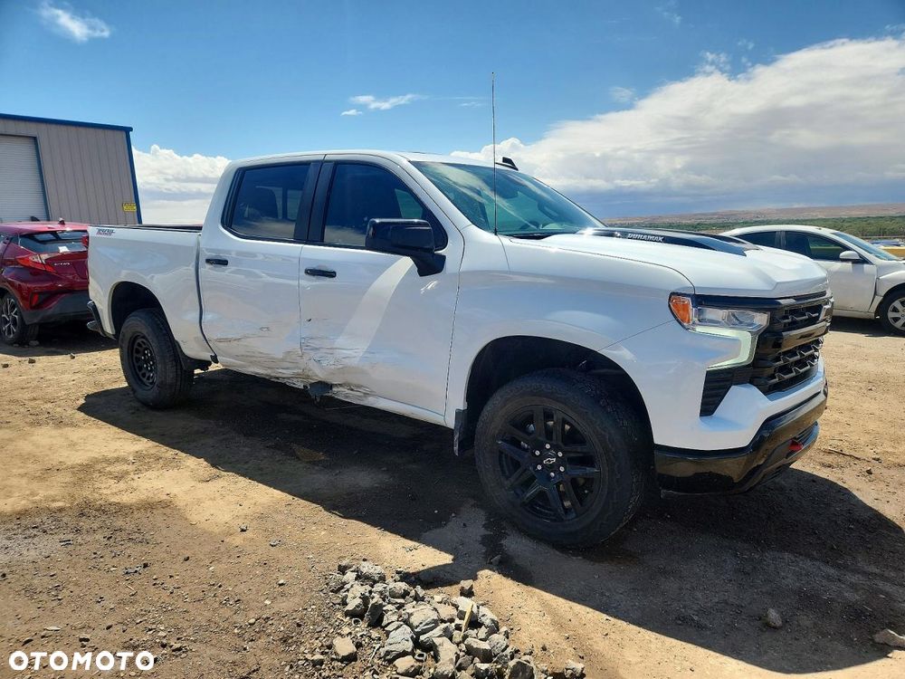 Chevrolet Silverado - 5