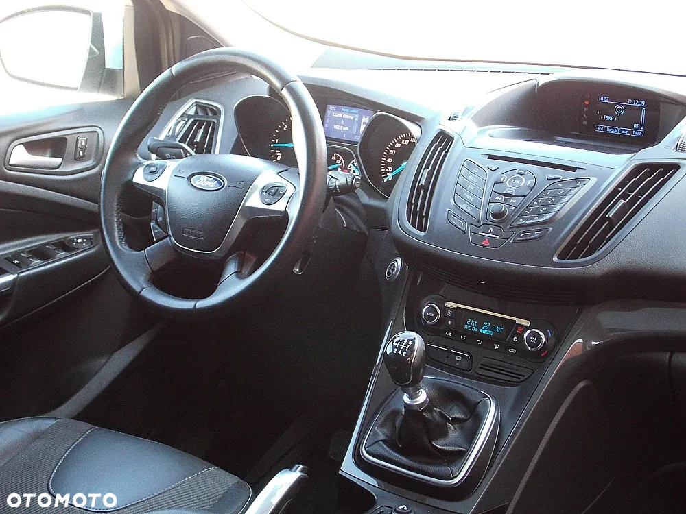 Ford Kuga 2.0 TDCi 4WD Titanium - 14