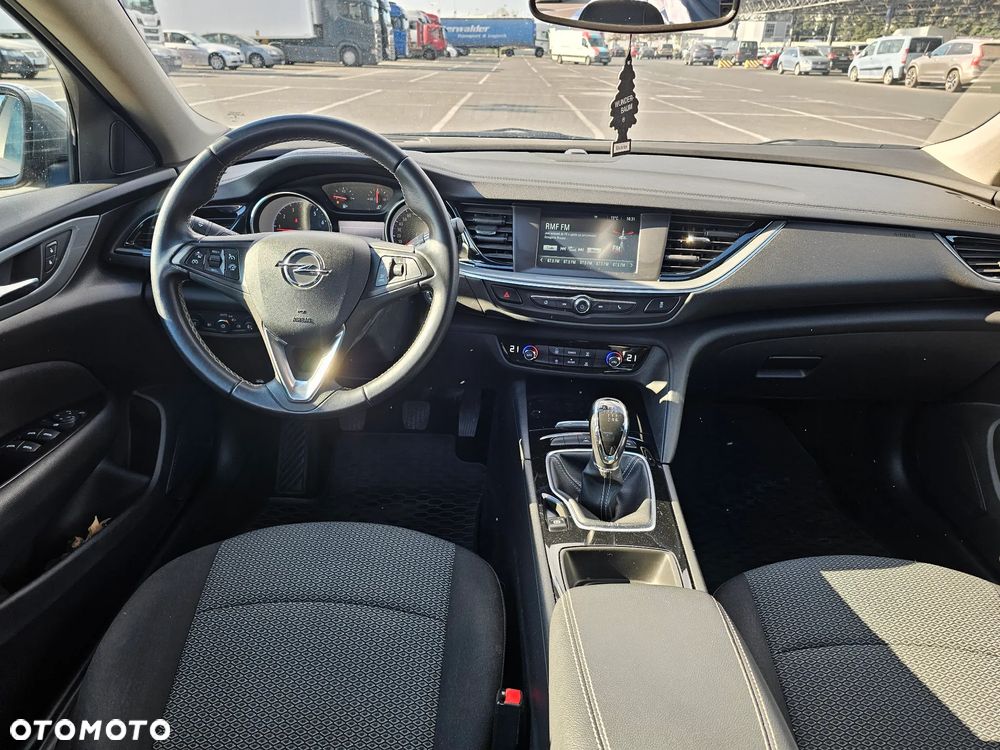 Opel Insignia 1.5 T Exclusive S&S - 16