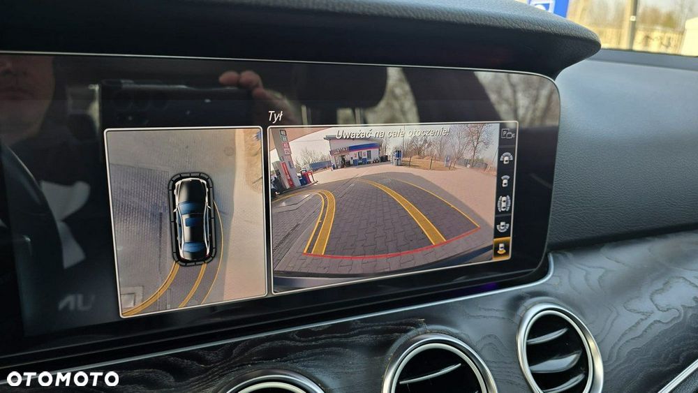 Mercedes-Benz Klasa E - 16