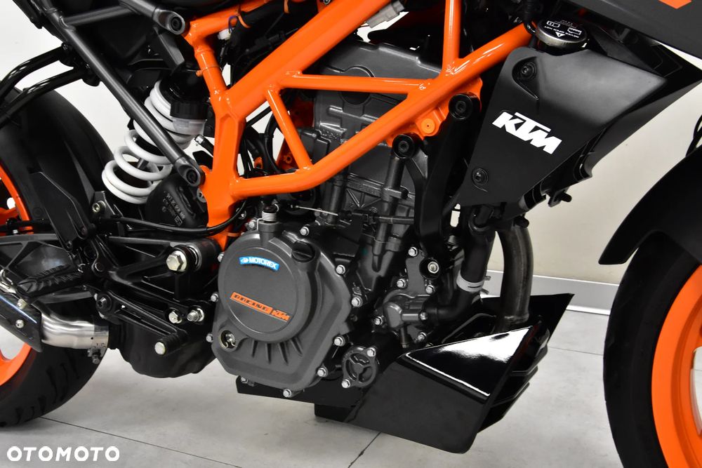 KTM Duke 125 - 25
