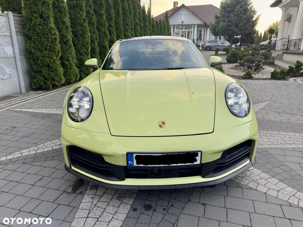 Porsche 911 Carrera - 8