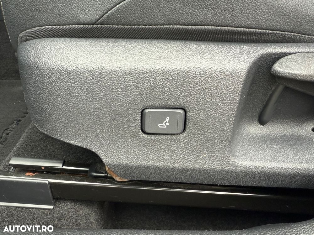 Toyota Corolla 1.8 HSD Exclusive - 39