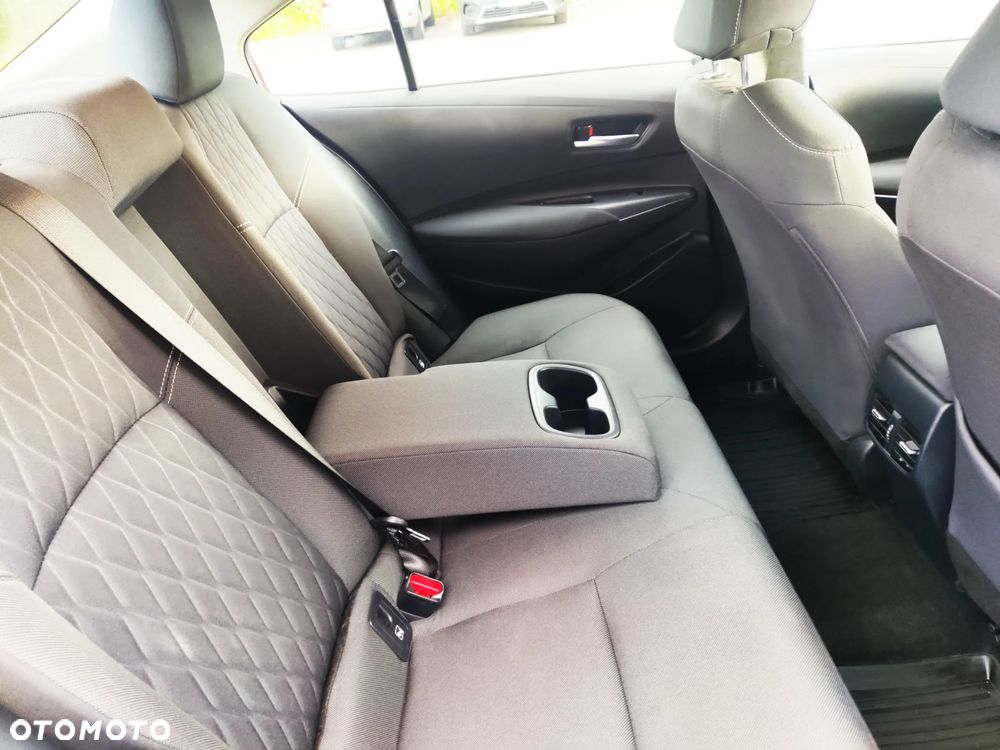 Toyota Corolla 1.8 Hybrid Comfort - 22