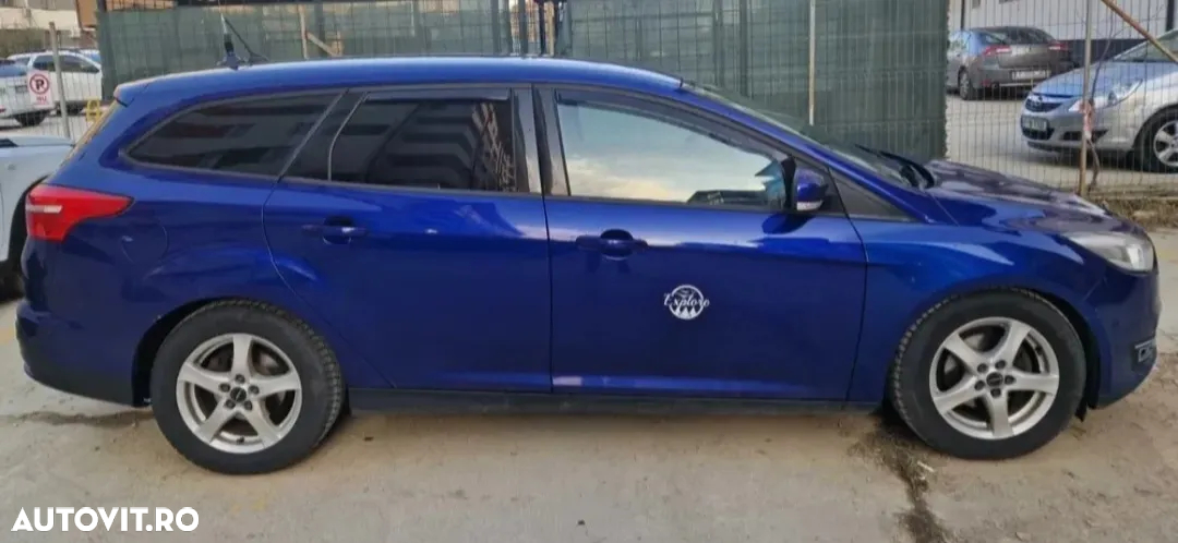 Ford Focus 1.5 TDCi Powershift Titanium - 5