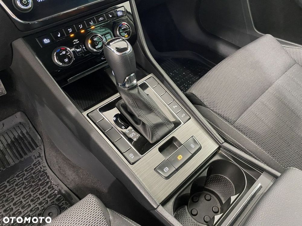 Skoda Superb - 19