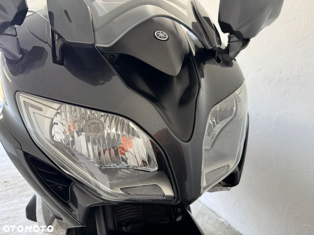 Yamaha FJR - 11