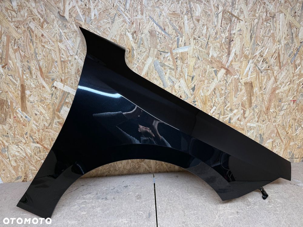 BŁOTNIK PRAWY PRZÓD PRZEDNI PRAWY OPEL ASTRA L CZARNY METALIK - 28