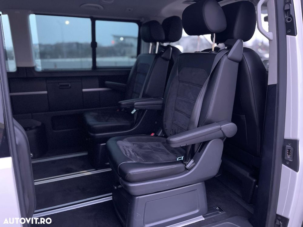 Volkswagen Multivan - 11