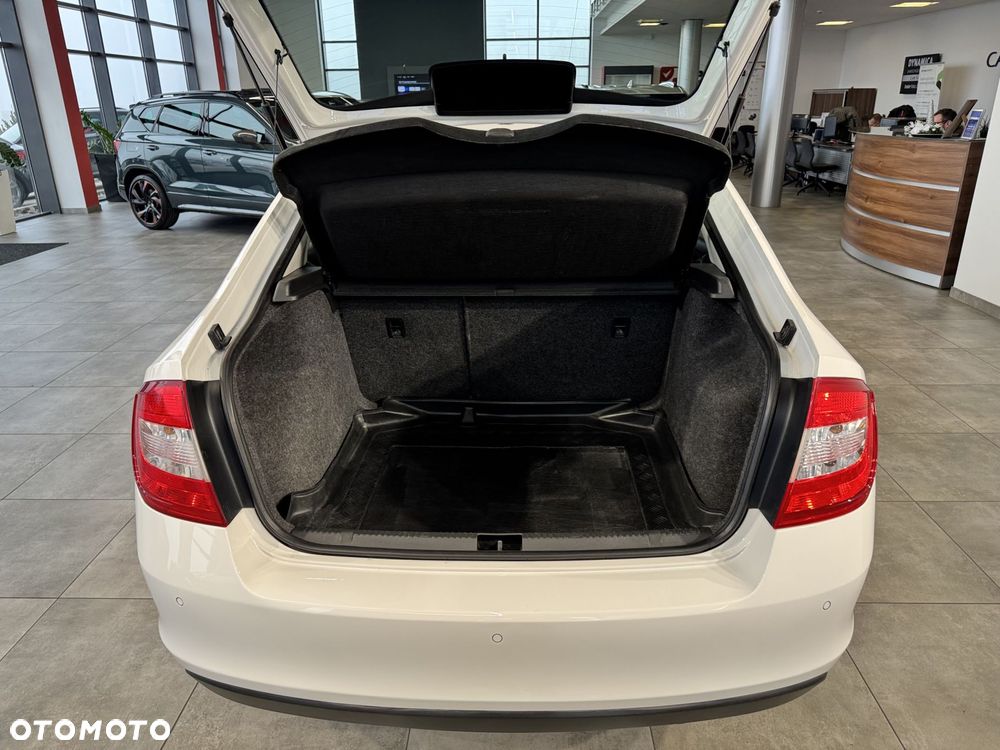 Skoda RAPID - 11