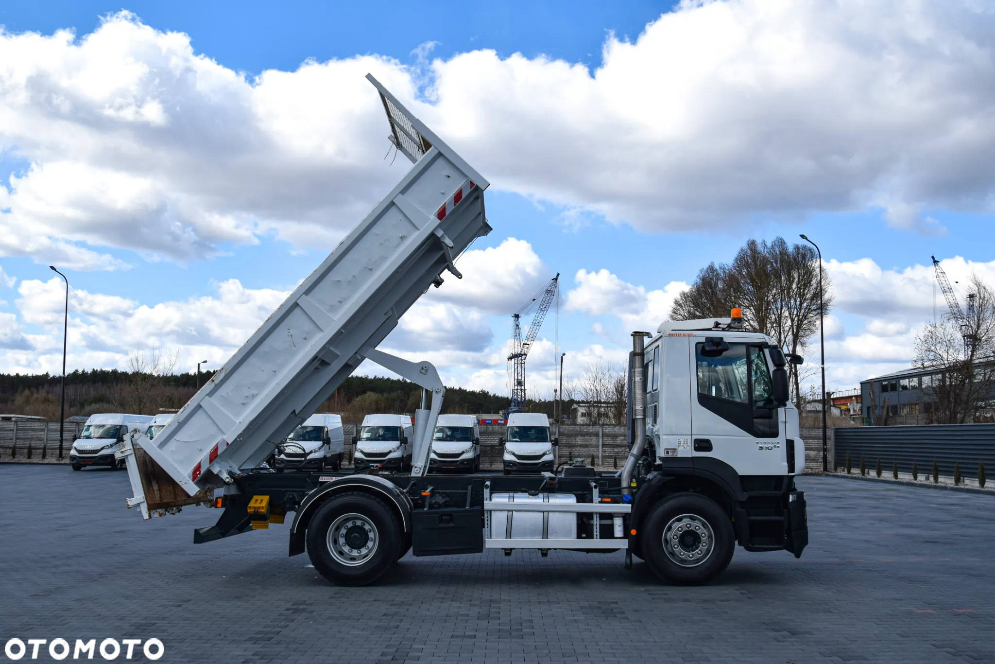 Iveco STRALIS 310 / 4x2 / EURO 6 / WYWROTKA / HYDROBURTA / AUTOMAT / HAK / 2015 / NISKI PRZEBIEG / SPROWADZONY - 18