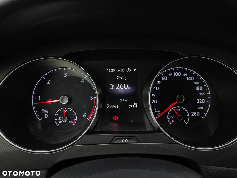 Volkswagen Golf Sportsvan 2.0 TDI SCR DSG Join - 35