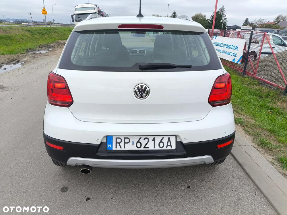 Volkswagen Polo 1.2 TSI DSG Cross Urban White - 6