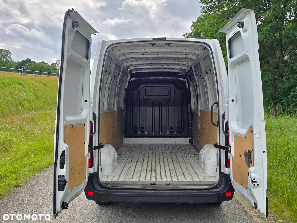 Renault Master 2.3 , 2023 ROK  ,niski przebieg ,Salon Polska ASO L3H2 , bez wkładu , czujniki parkowania - 9