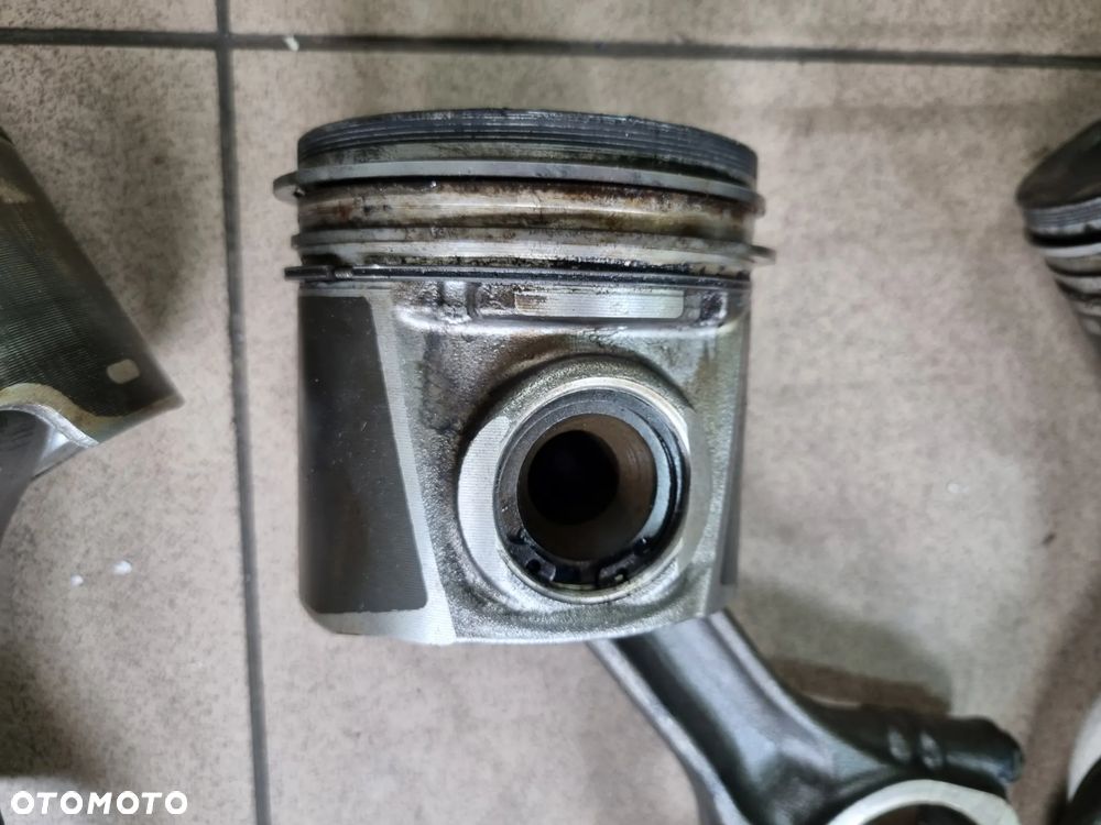 TŁOK KORBOWÓD DUCATO JUMPER BOXER IVECO DAILY 3.0 06+  EURO 4 - 3