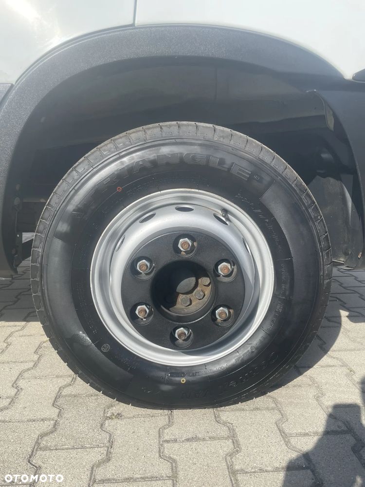 Iveco Daily 72C18 70C18 kontener Salon Polska - 12
