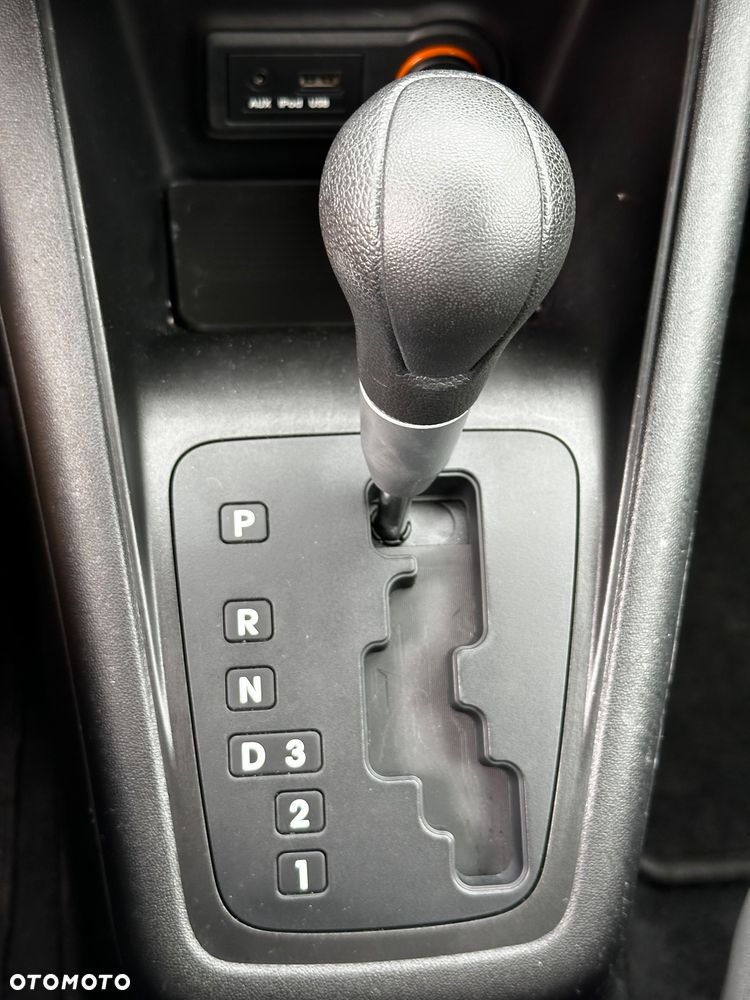 Kia Venga - 25