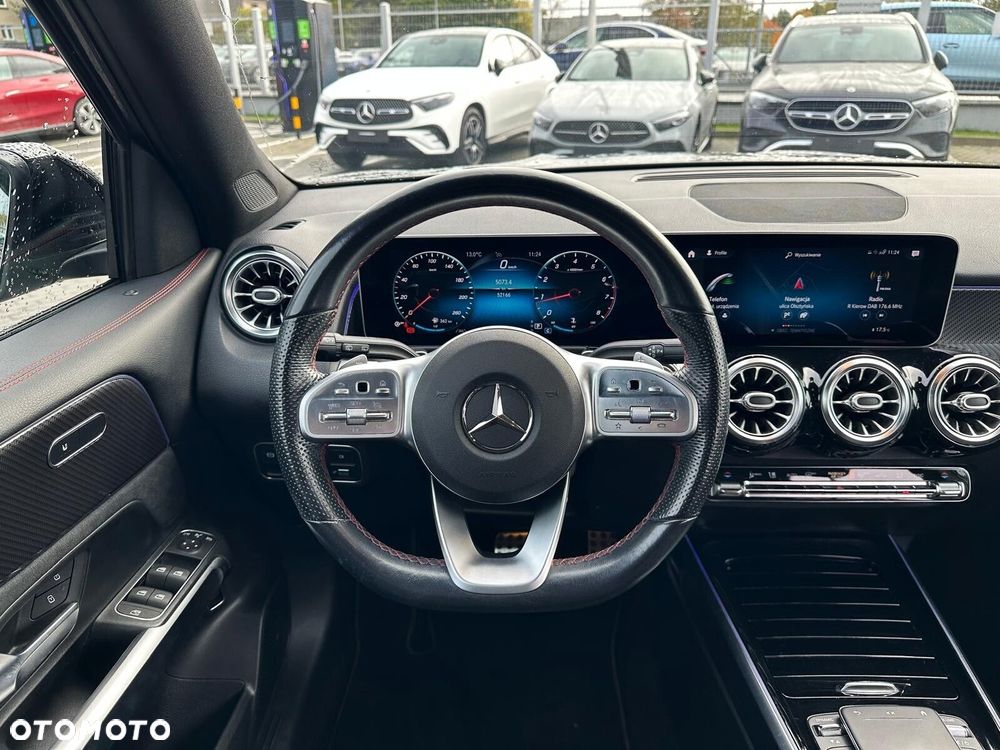 Mercedes-Benz GLB - 9