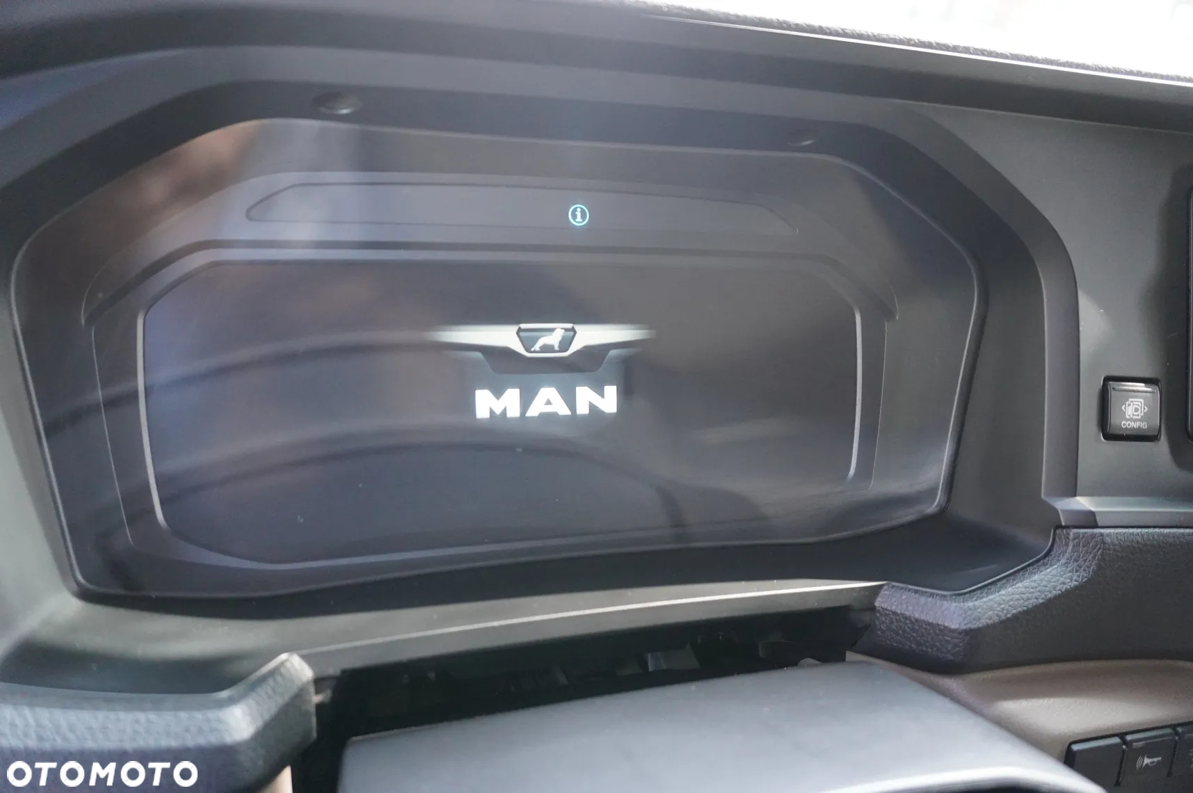 MAN TGS 33.510 / 6x4 / Kab. sypialna - 19