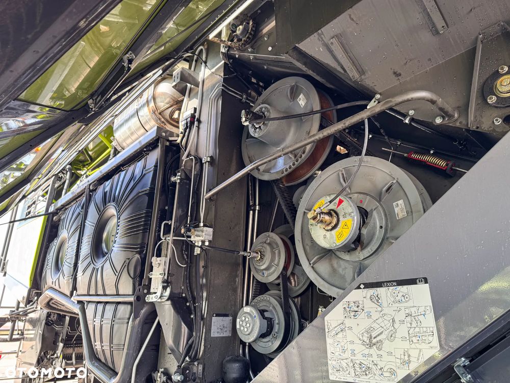 Claas LEXION 6800 - 24