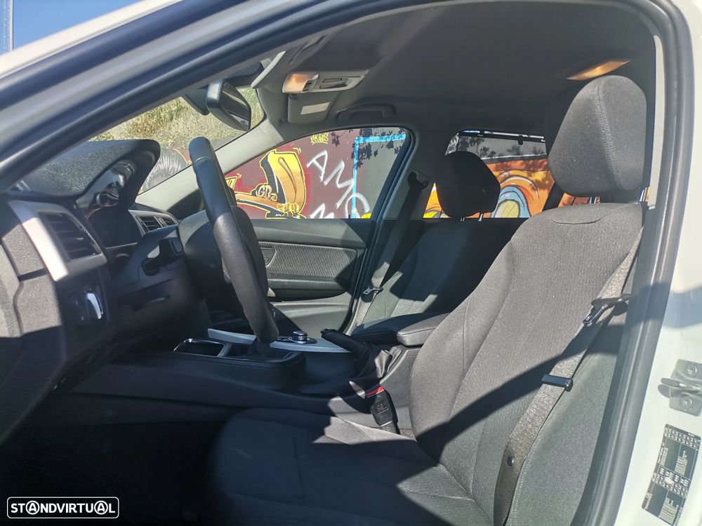 BMW 320 d Touring ED Line Sport - 2