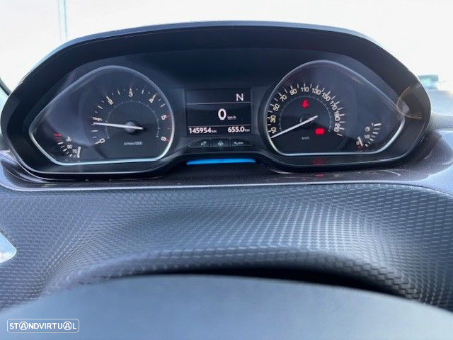 Peugeot 2008 1.6 e-HDi Allure 2-Tronic - 3