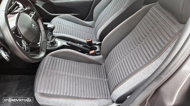 Peugeot 208 PureTech 100 Active - 14