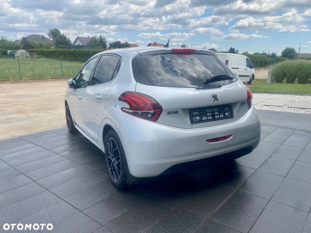 Peugeot 208 PureTech 110 Stop & Start EAT6 Allure - 8