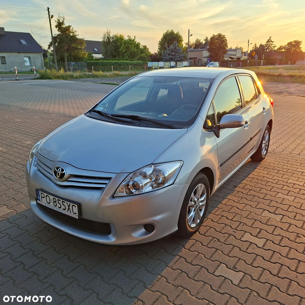 Toyota Auris - 1