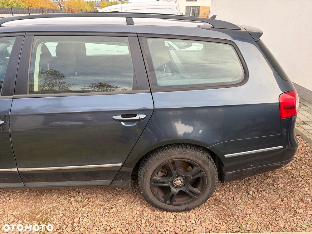 Volkswagen Passat 1.9 TDI Comfortline - 1