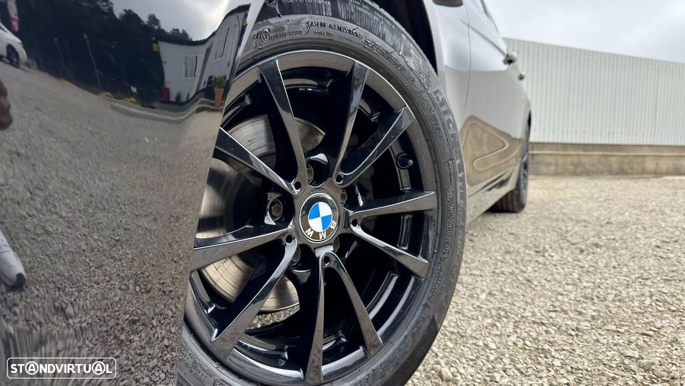 BMW 320 d Sport-Aut. Efficient Dynamics Edition Sport Line - 2