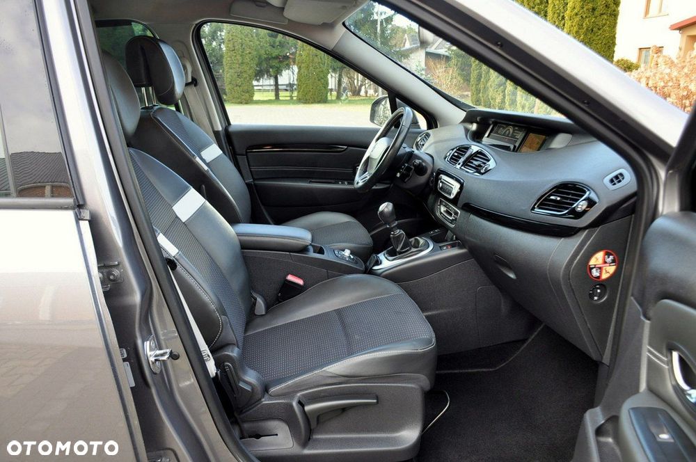 Renault Scenic - 17