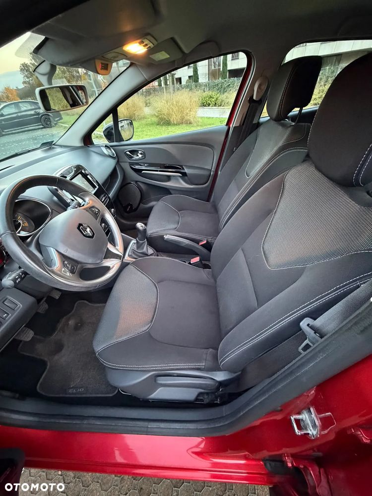 Renault Clio - 12