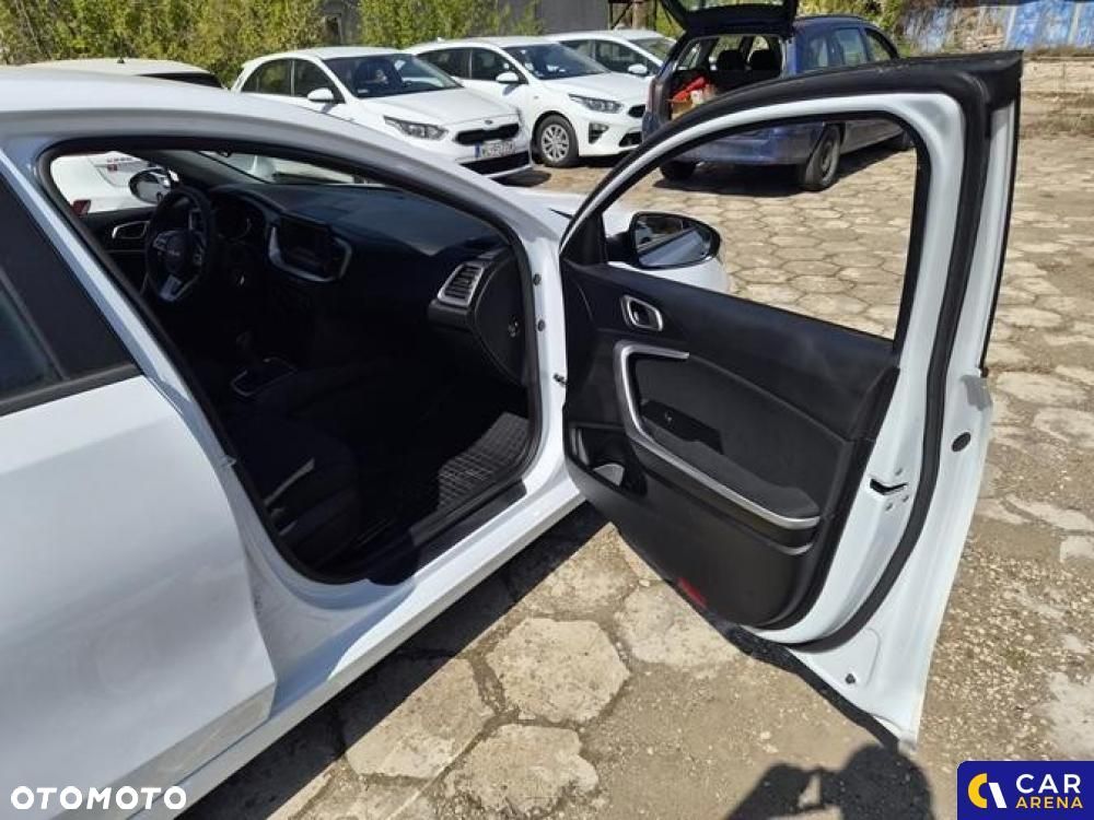 Kia Ceed - 30