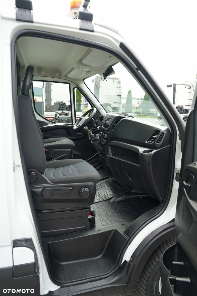 Iveco DAILY 35-120 / ZWYŻKA / PODNOŚNIK KOSZOWY MULTITEL MT 182 / 4 PODPORY / MANUAL / 2017 R - 35