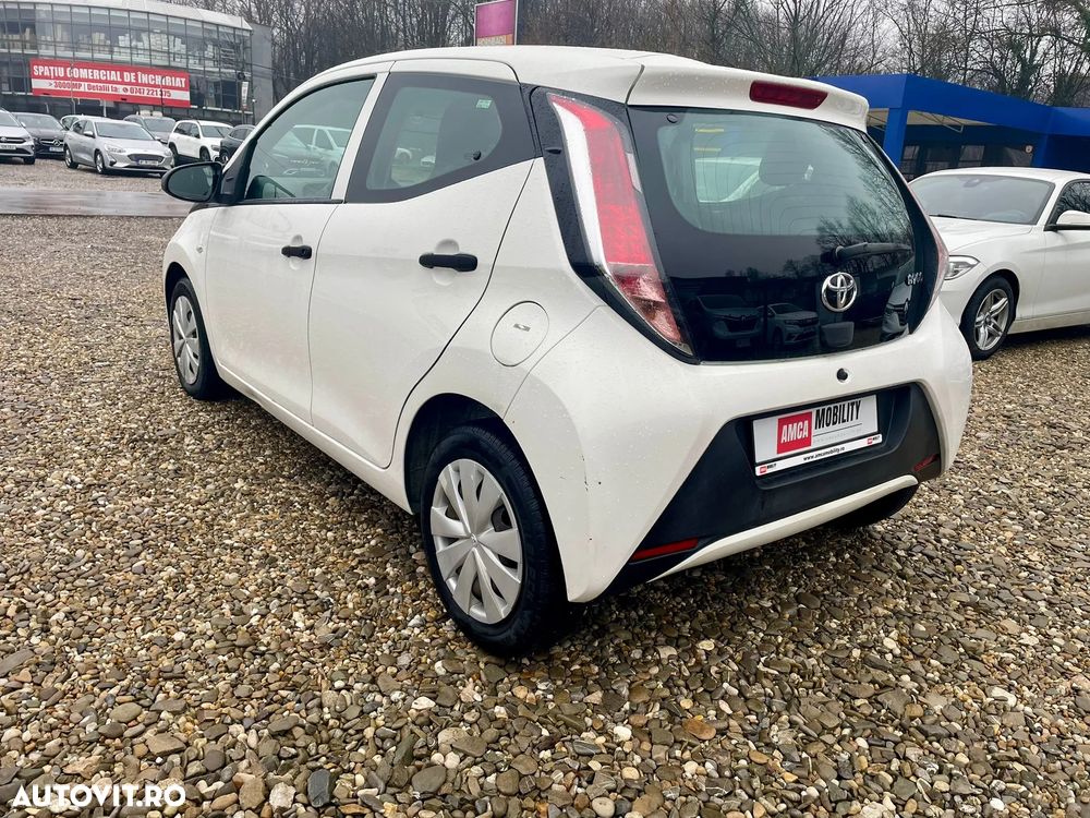 Toyota Aygo 1.0 X - play - 6