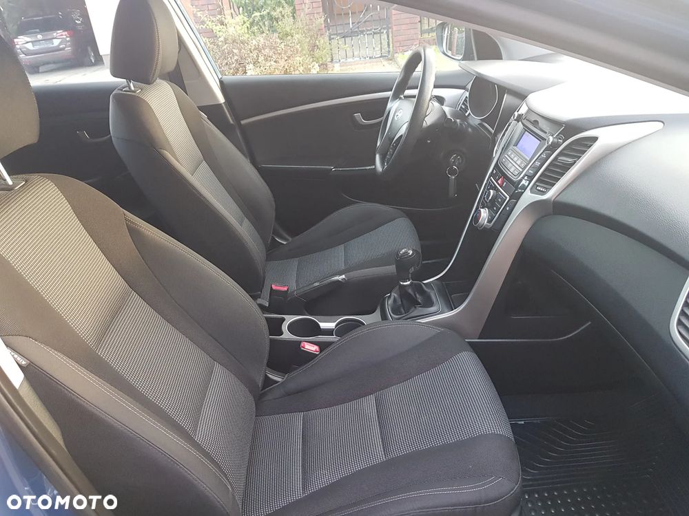 Hyundai i30 blue 1.4 Classic - 20