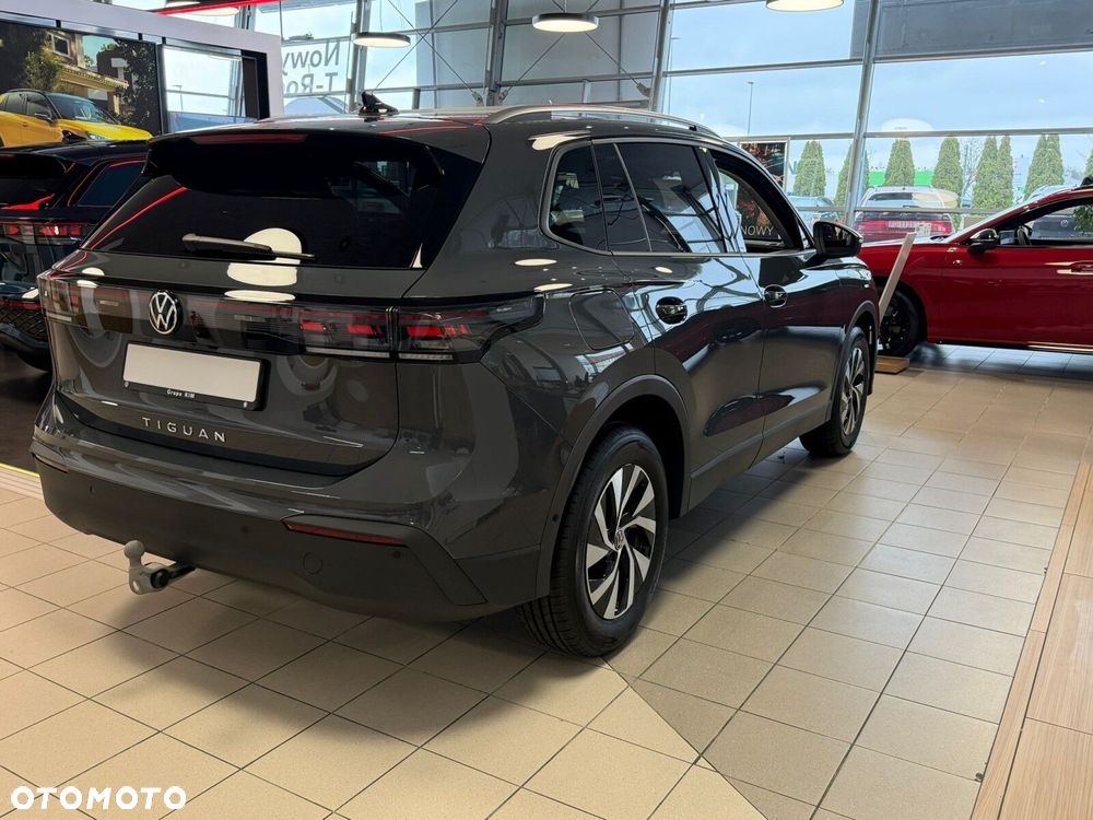 Volkswagen Tiguan - 3