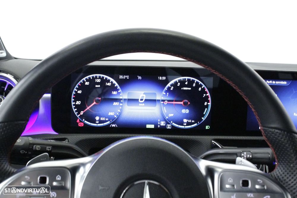 Mercedes-Benz A 250 e AMG Line - 9