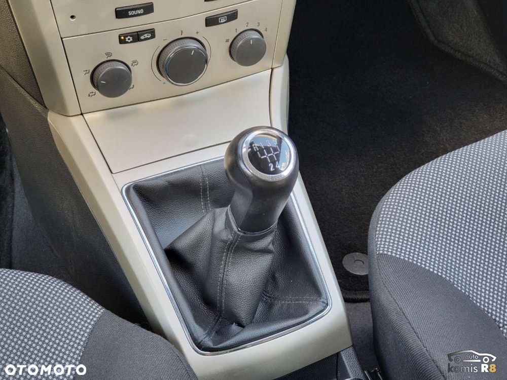 Opel Astra - 18