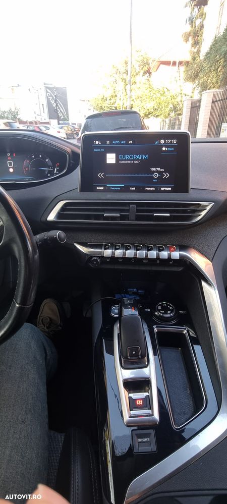 Peugeot 3008 1.6 BlueHDI S&S EAT6 Allure - 13